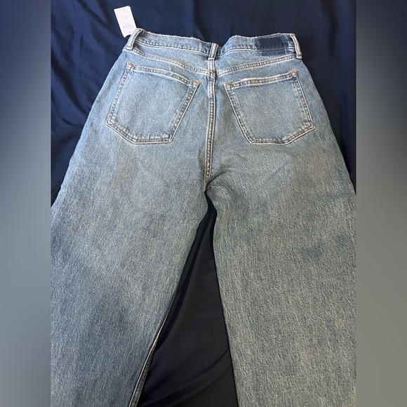 Abercrombie & Fitch High-Rise 90s Relaxed Jeans - Picture 3 of 4